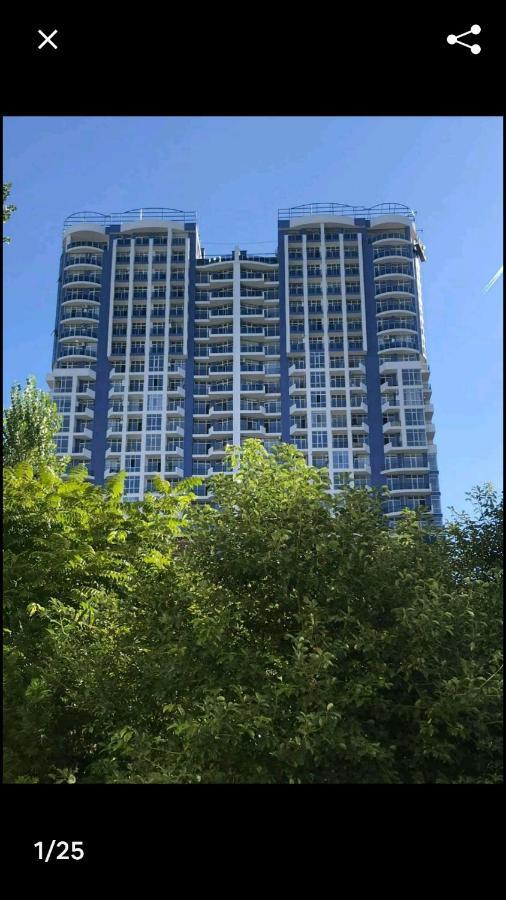 Apartamento Sunny Mood Batumi Exterior foto